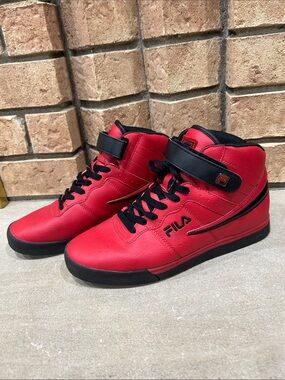 Fila Red and Black High-Top Sneakers with Strap Men’s Size 8.5 Women’s 10